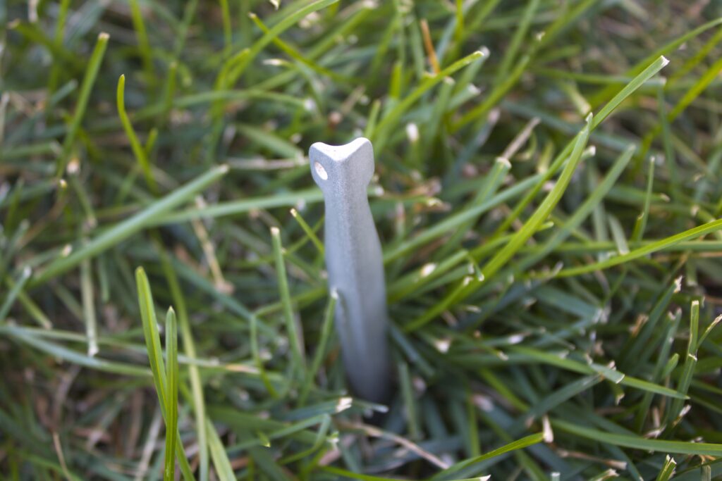 V tent stake